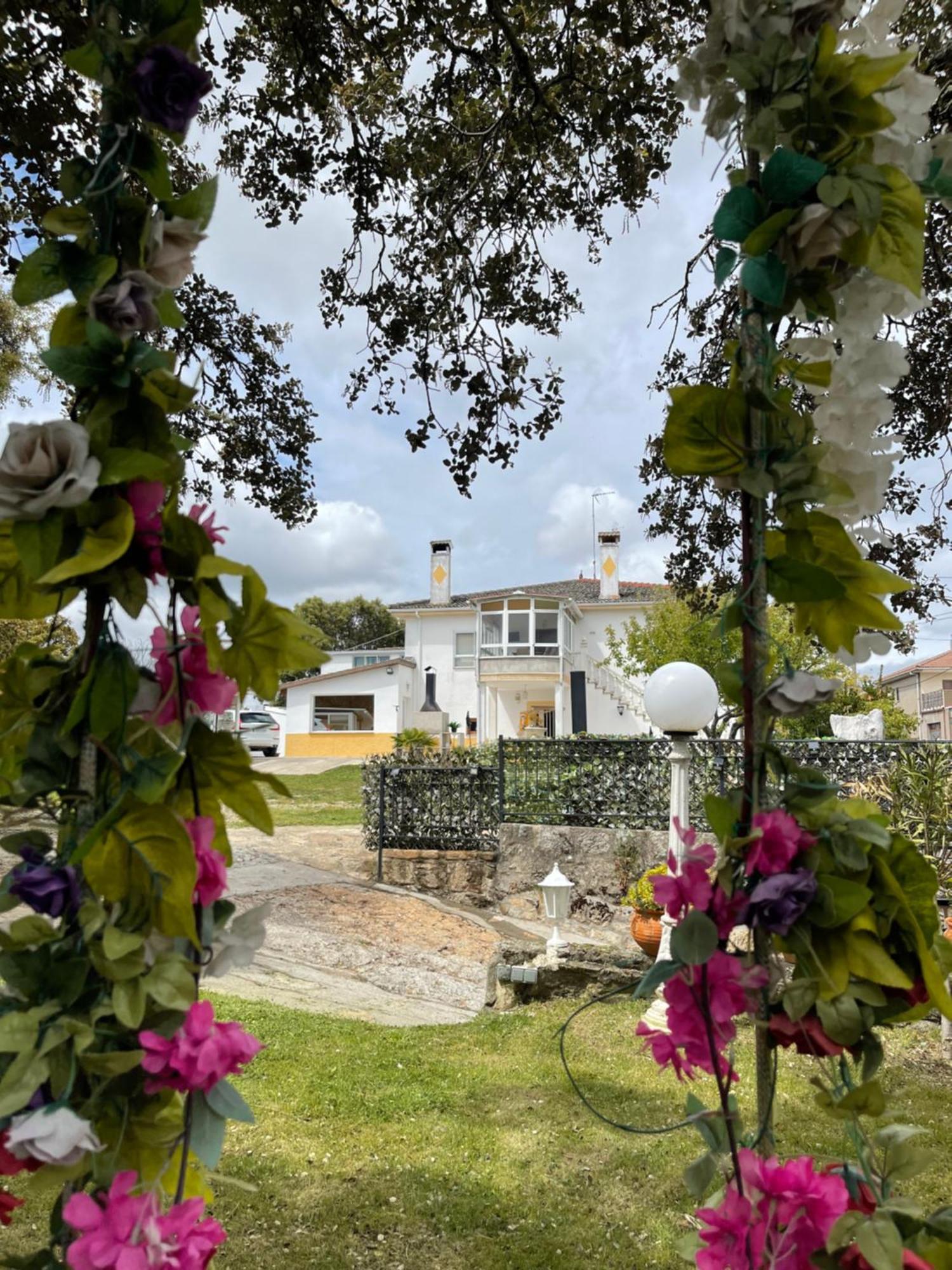 Villa Entre Encinas Moralina Eksteriør billede